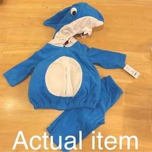 New 6-9m or 12m baby shark Halloween costume. BNWT.